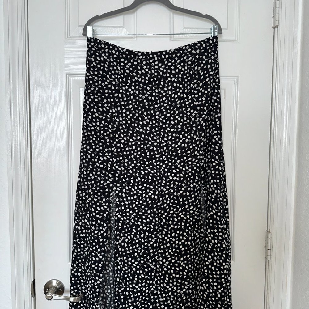 TOPSHOP long skirt, black and white, Size 10